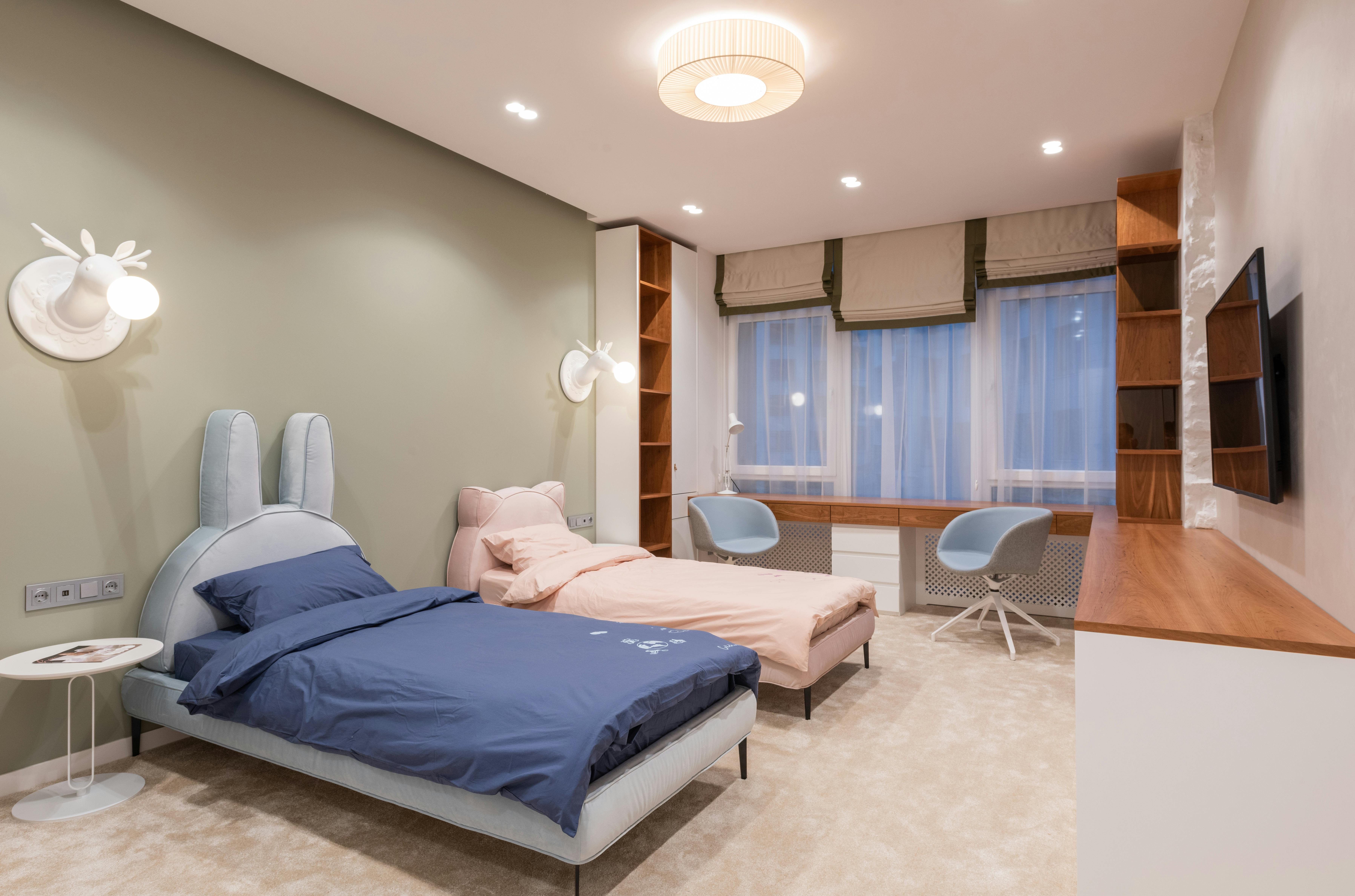 Modern 2-bed flat near Avondale